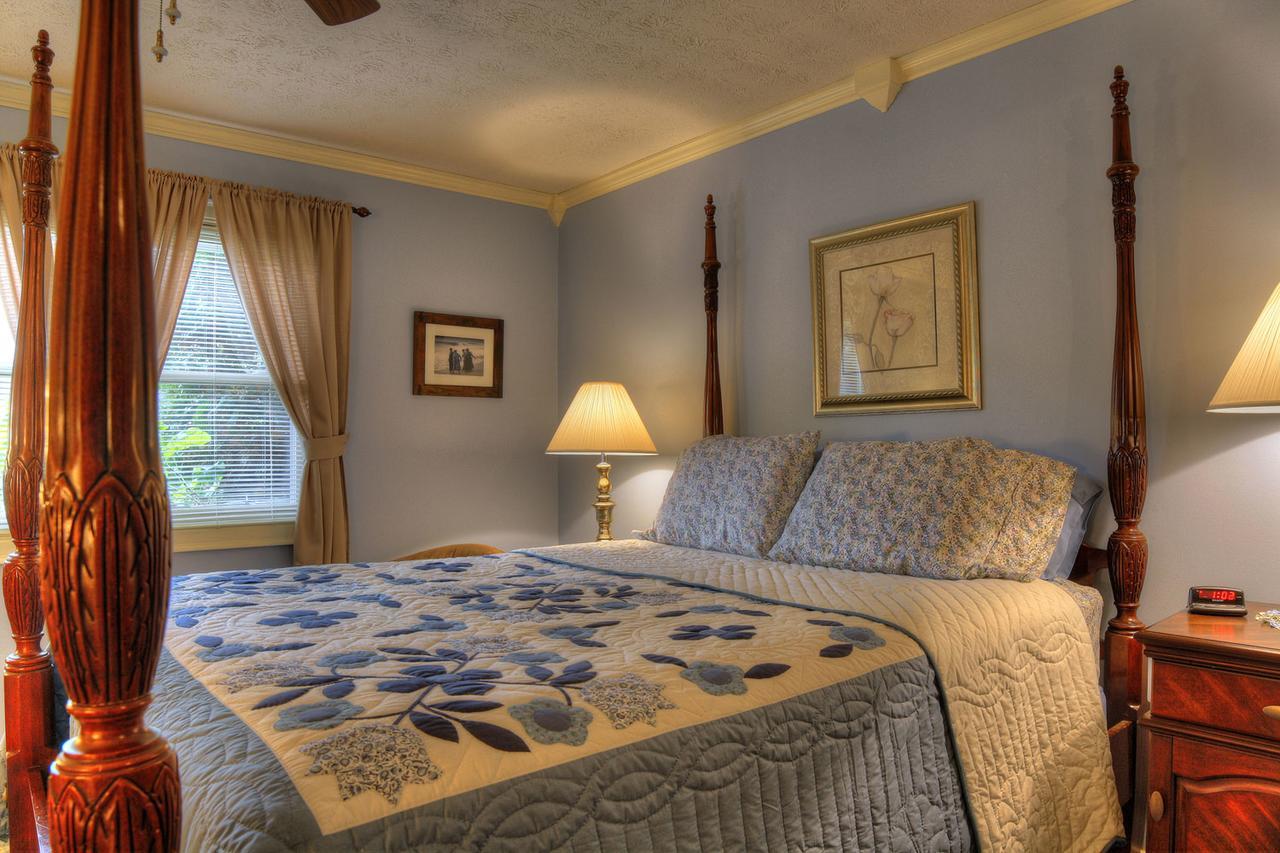 Los Gatos Bed&Breakfast Penn Yan Exterior foto